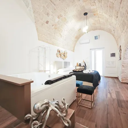 Olympus Luxury Menotti Apartment