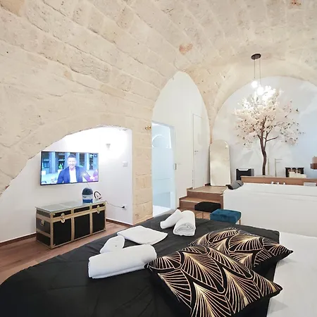 Olympus Luxury Menotti Apartment