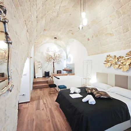 Olympus Luxury Menotti Apartment Mola di Bari